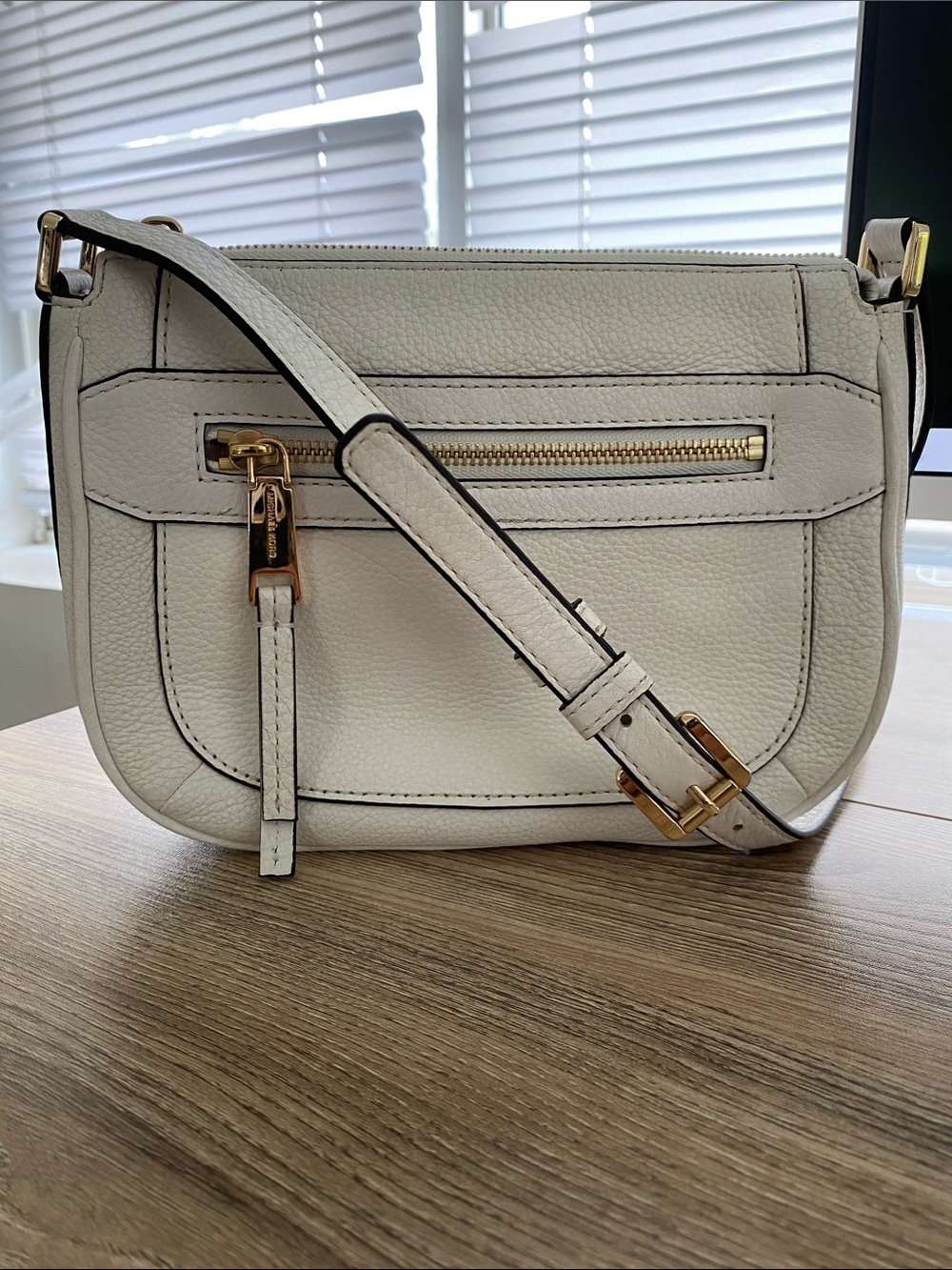 Michael Kors Julia Medium Messenger Bag in Optic White